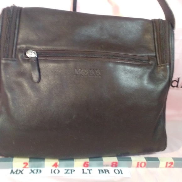 Maxx New York Brown Leather Shoulder Bucket § - Picture 9 of 11